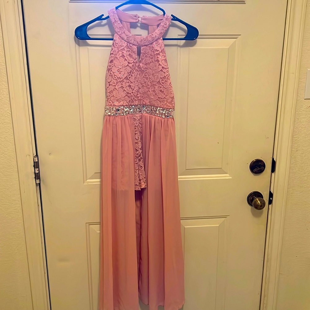 Peach formal dress for young girls (shorts but with elegance)